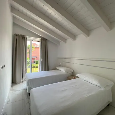 아파트호텔 Royal Apt Lake Como 콜리코