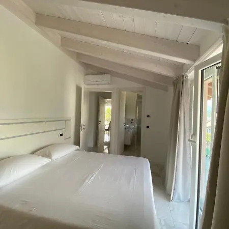 Royal Apt Lake Como 4*